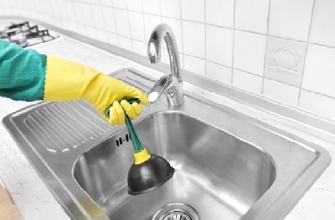 Kemerburgaz Mutfak Lavabo Tikali Boru Açma